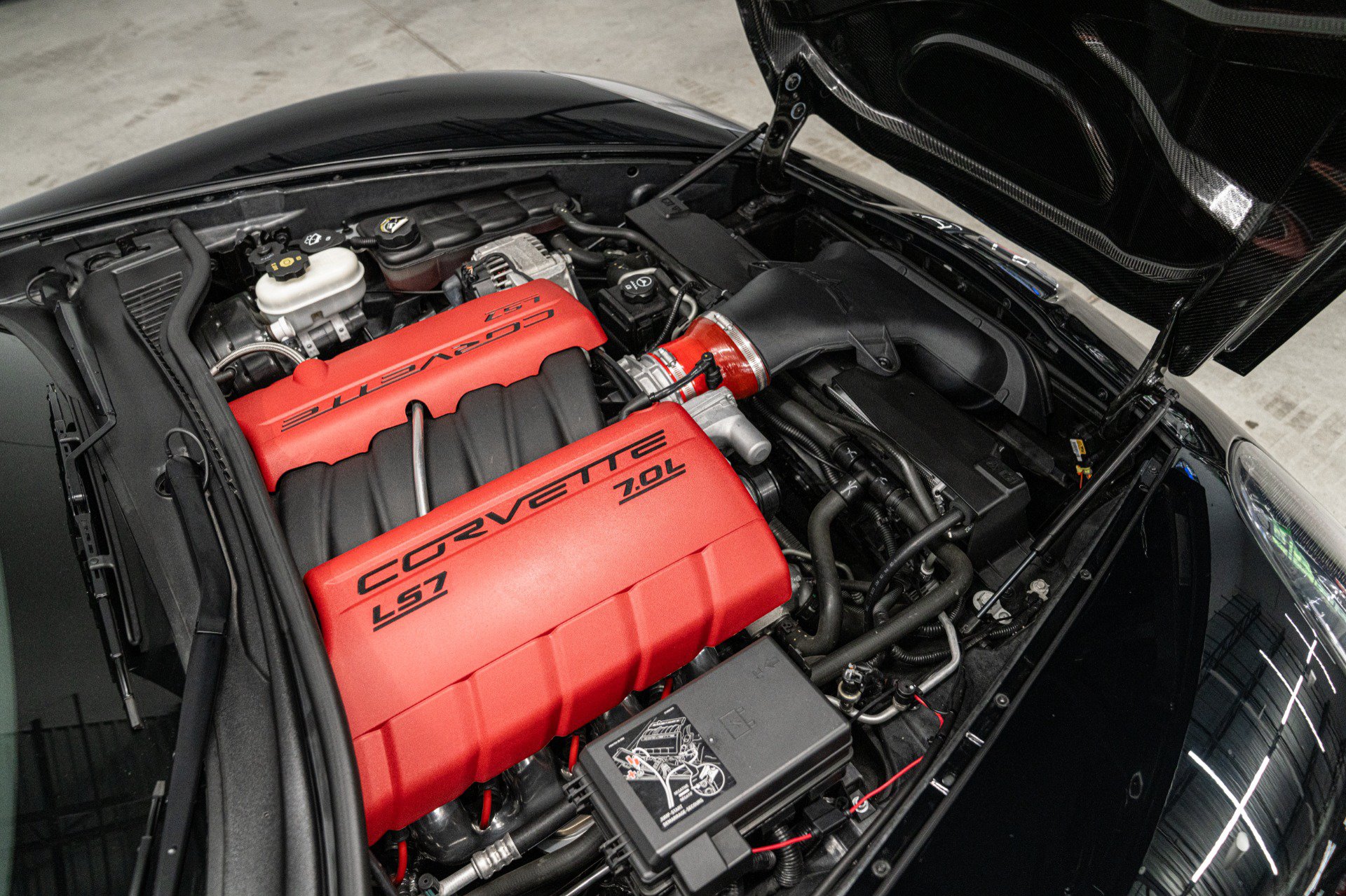 Used 2013 Chevrolet Corvette Z06 w/ 3LZ Preferred Equipment Group RWD image 11
