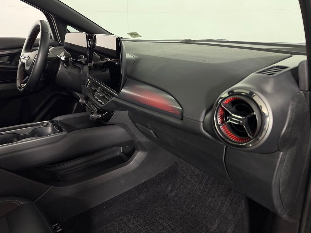 Used 2025 Chevrolet Equinox EV RS image 32