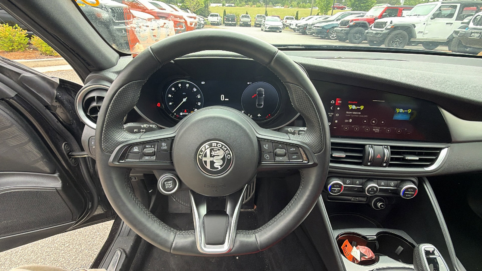 Used 2024 Alfa Romeo Giulia Ti w/ Performance Driving Package AWD/4WD image 27