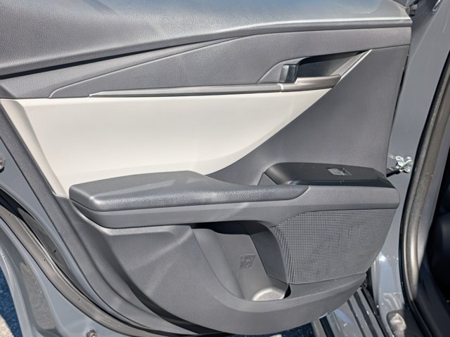 Used 2026 Toyota Camry SE FWD image 18