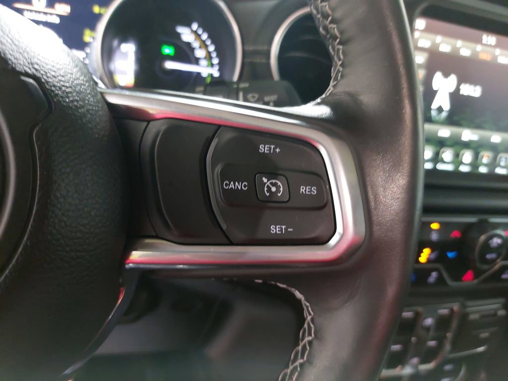 Used 2023 Jeep Wrangler Unlimited Sahara w/ Cold Weather Group image 17