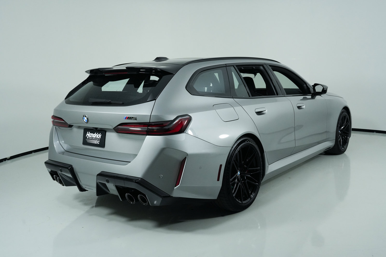Used 2025 BMW M5 Touring AWD/4WD image 7