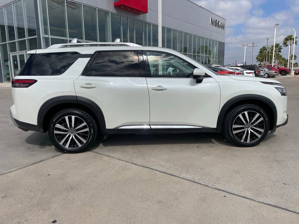 Certified 2023 Nissan Pathfinder Platinum image 2