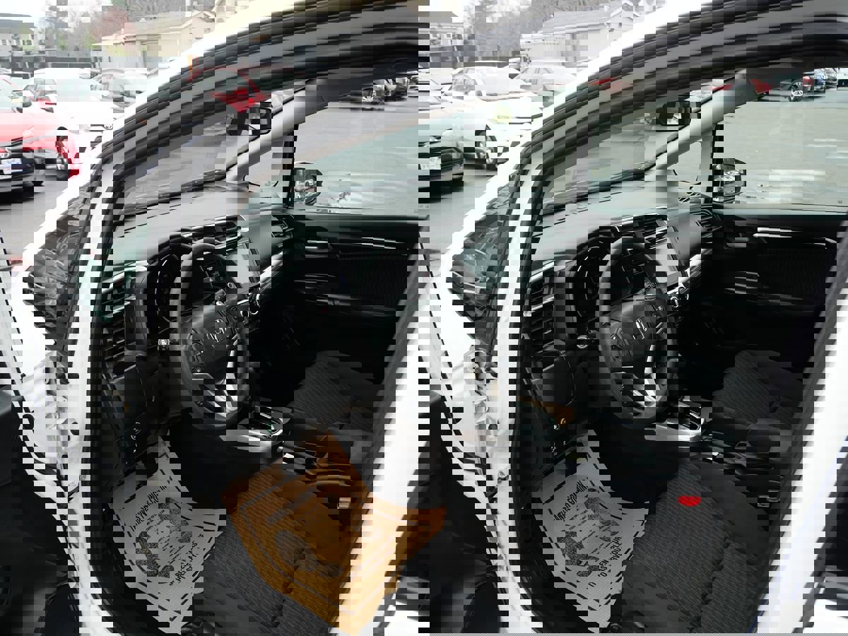 Used 2019 Honda Fit EX image 9