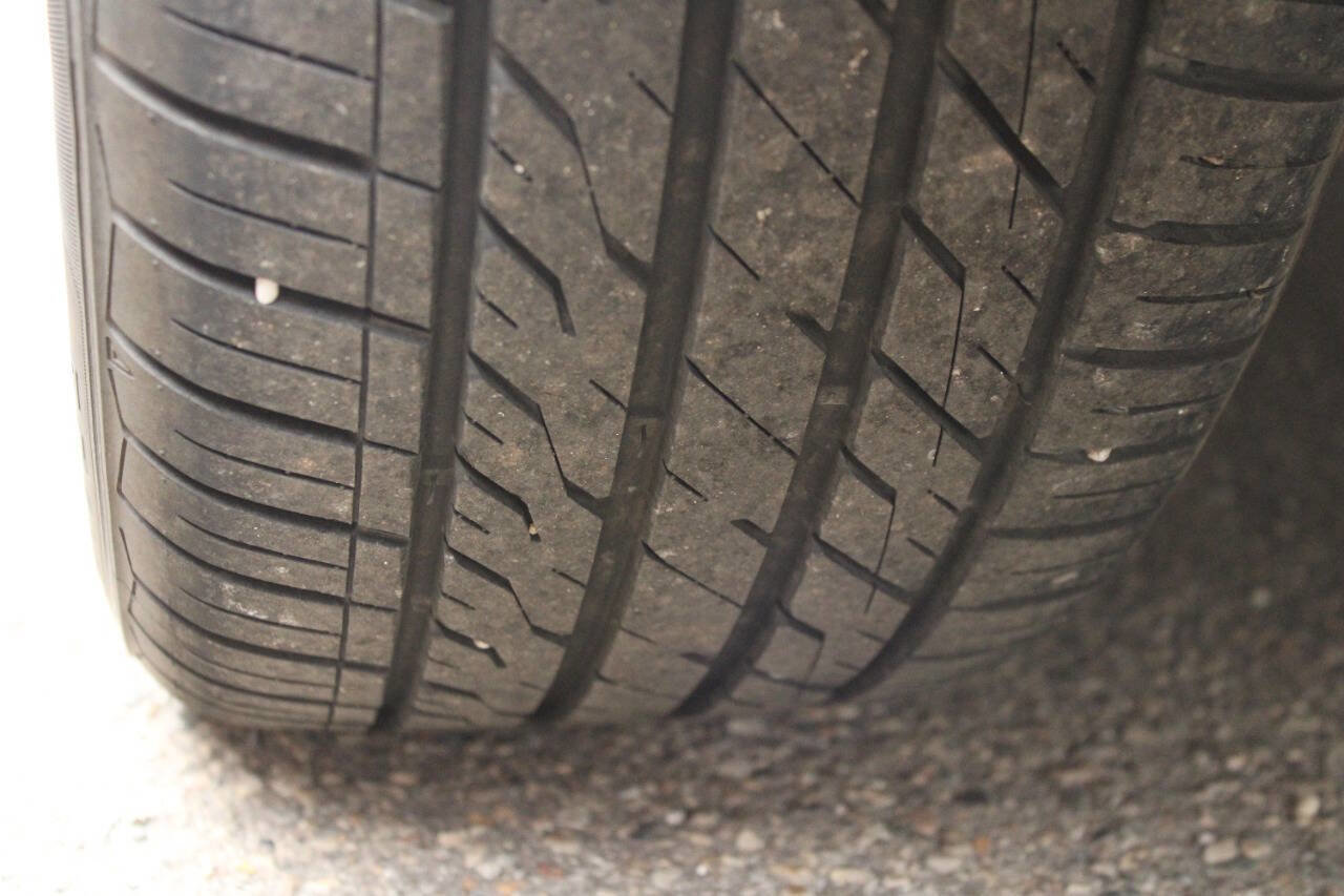 Used 2012 Ford Taurus SEL FWD image 35