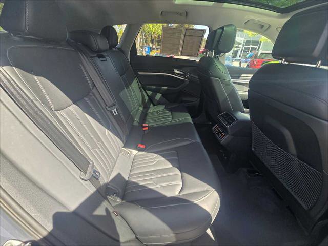 Used 2024 Audi Q8 e-tron Prestige w/ Prestige Package image 14