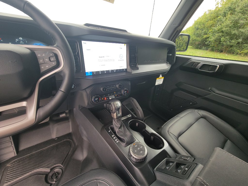 New 2025 Ford Bronco Badlands image 23