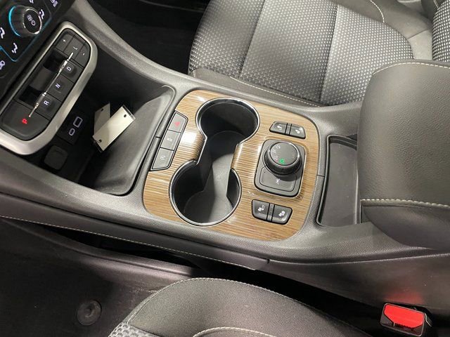 Used 2023 GMC Acadia SLE w/ Infotainment Package AWD/4WD image 17