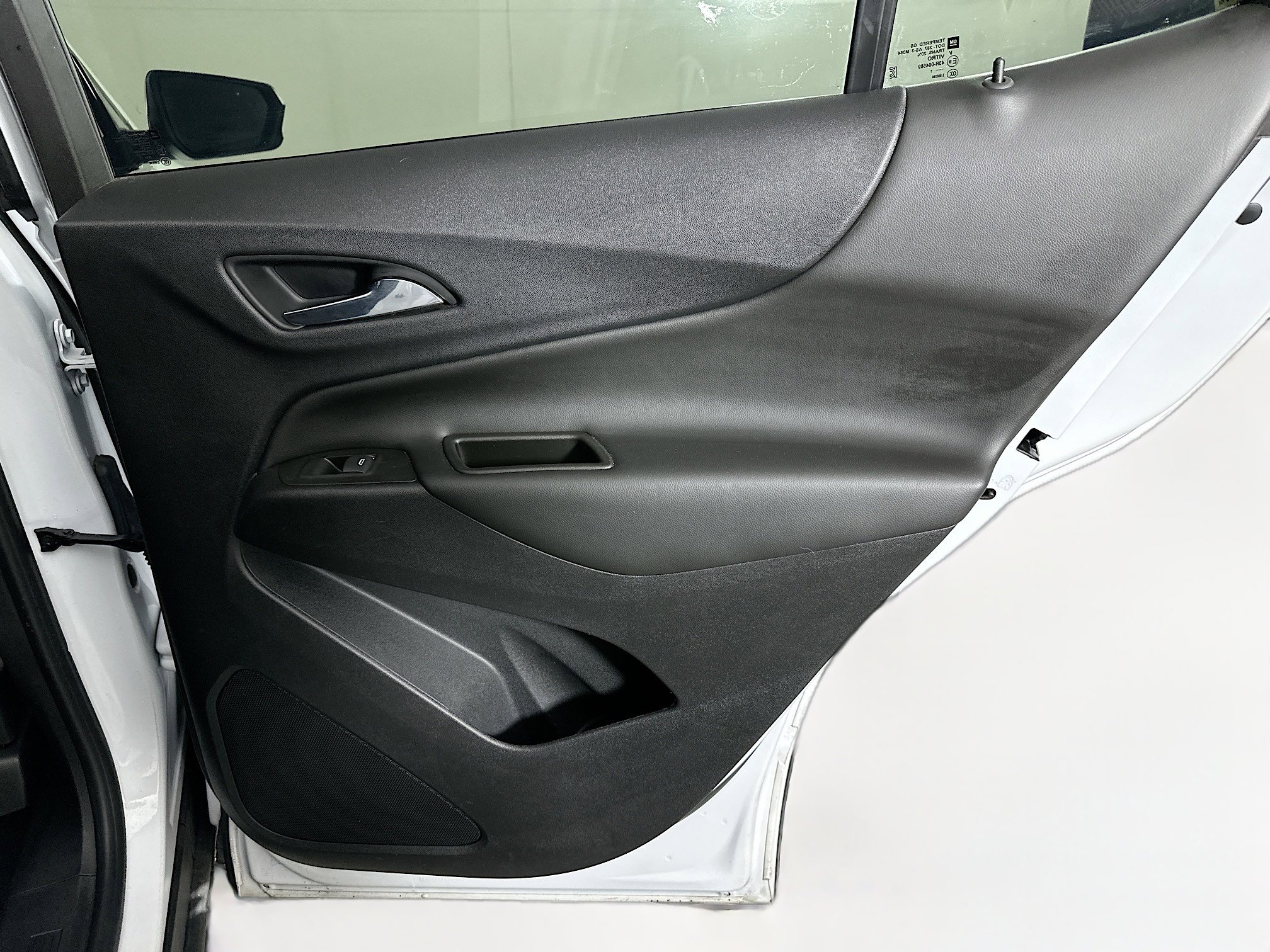 Used 2021 Chevrolet Equinox LT FWD image 29