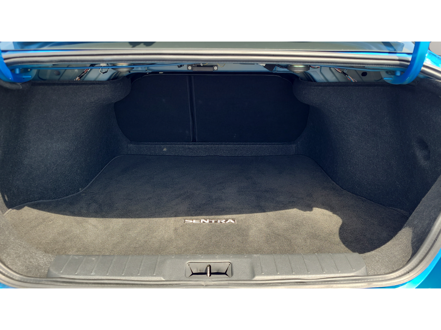 Used 2025 Nissan Sentra SV FWD image 26