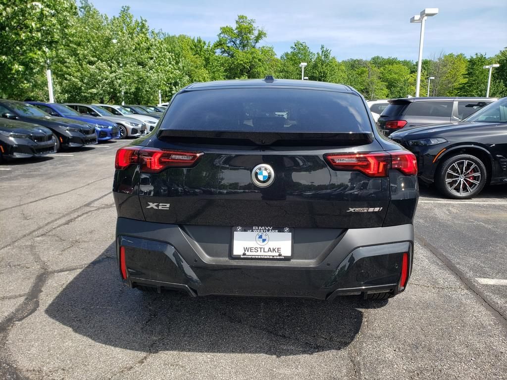 New 2026 BMW X2 xDrive28i w/ Technology Package AWD/4WD image 5