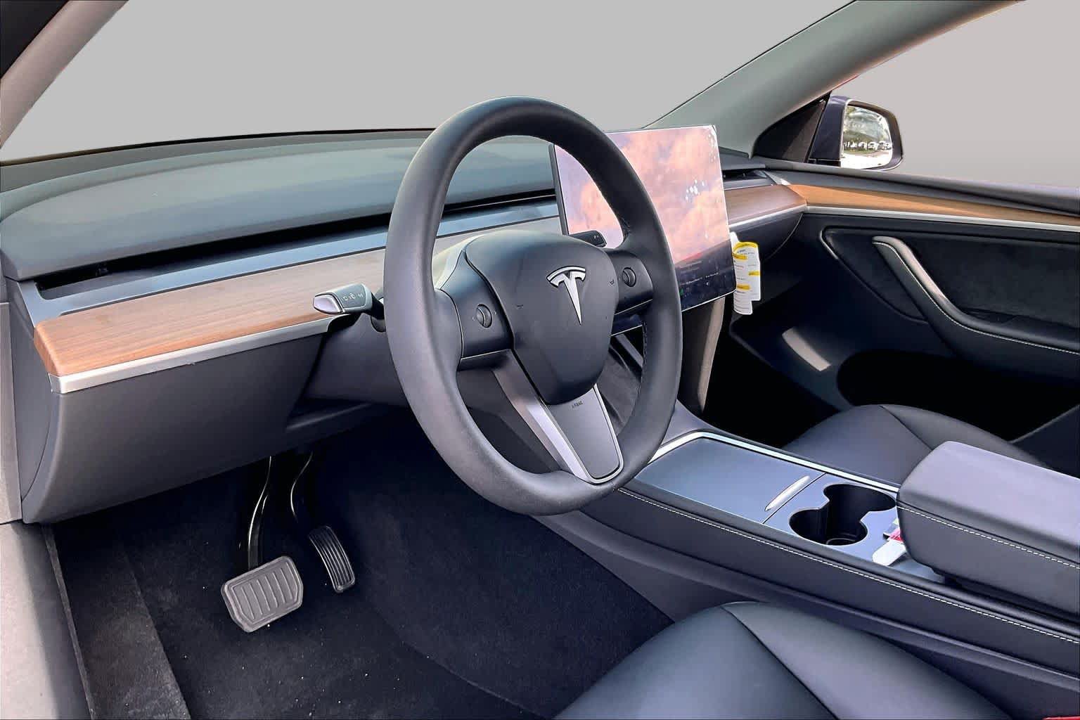 Used 2023 Tesla Model Y Long Range AWD/4WD image 15