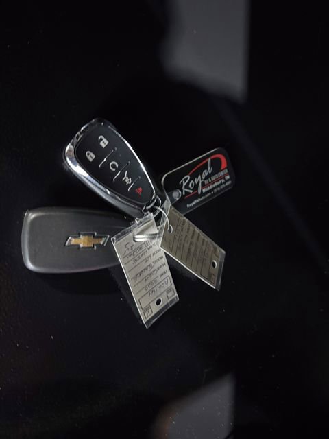 Used 2020 Chevrolet Traverse LT w/ LPO, Midnight Edition image 35