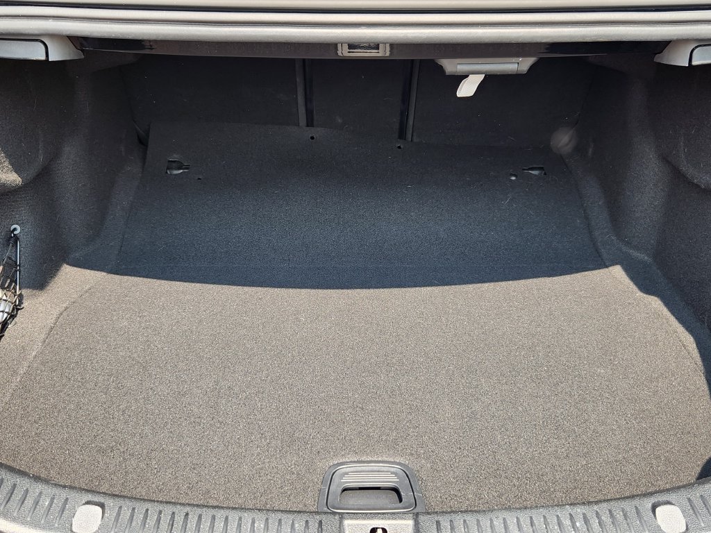 Used 2023 Mercedes-Benz E 350 4MATIC Sedan image 31