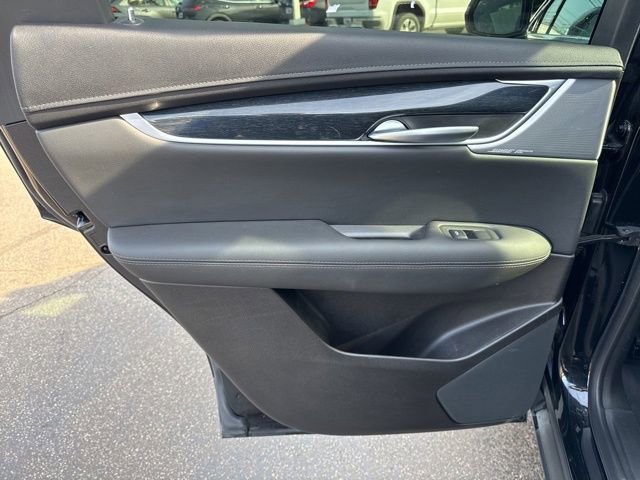 Certified 2023 Cadillac XT5 Premium Luxury AWD/4WD image 17