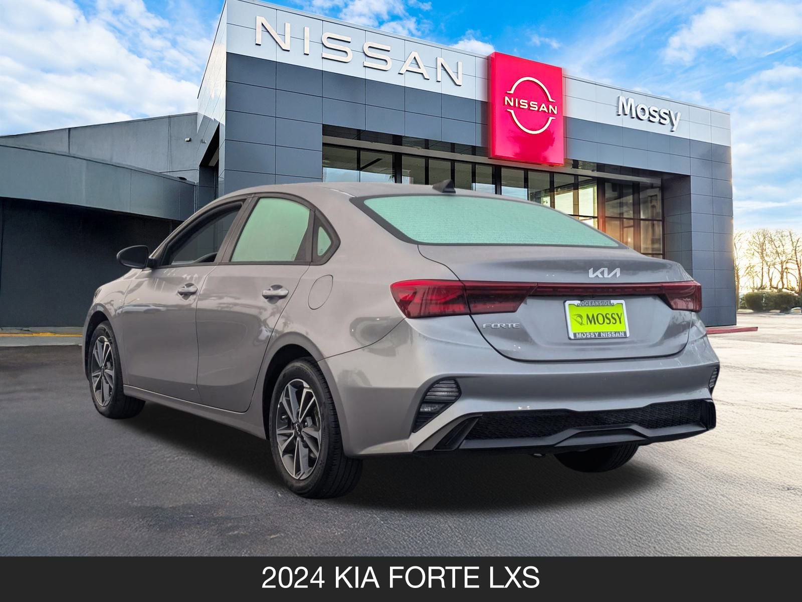 Used 2024 Kia Forte LXS image 7