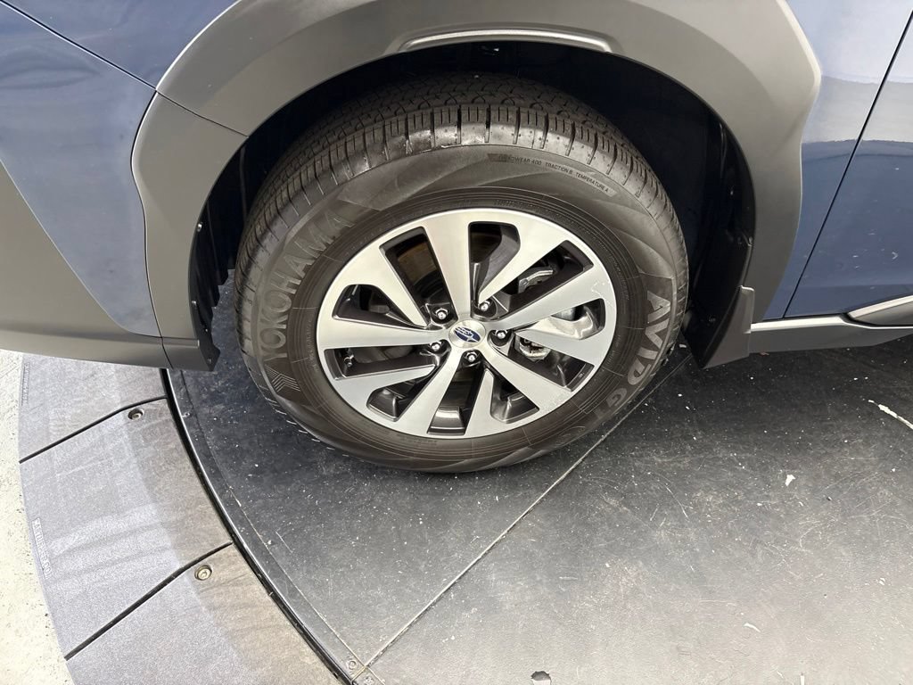 Used 2025 Subaru Outback Premium AWD/4WD image 15