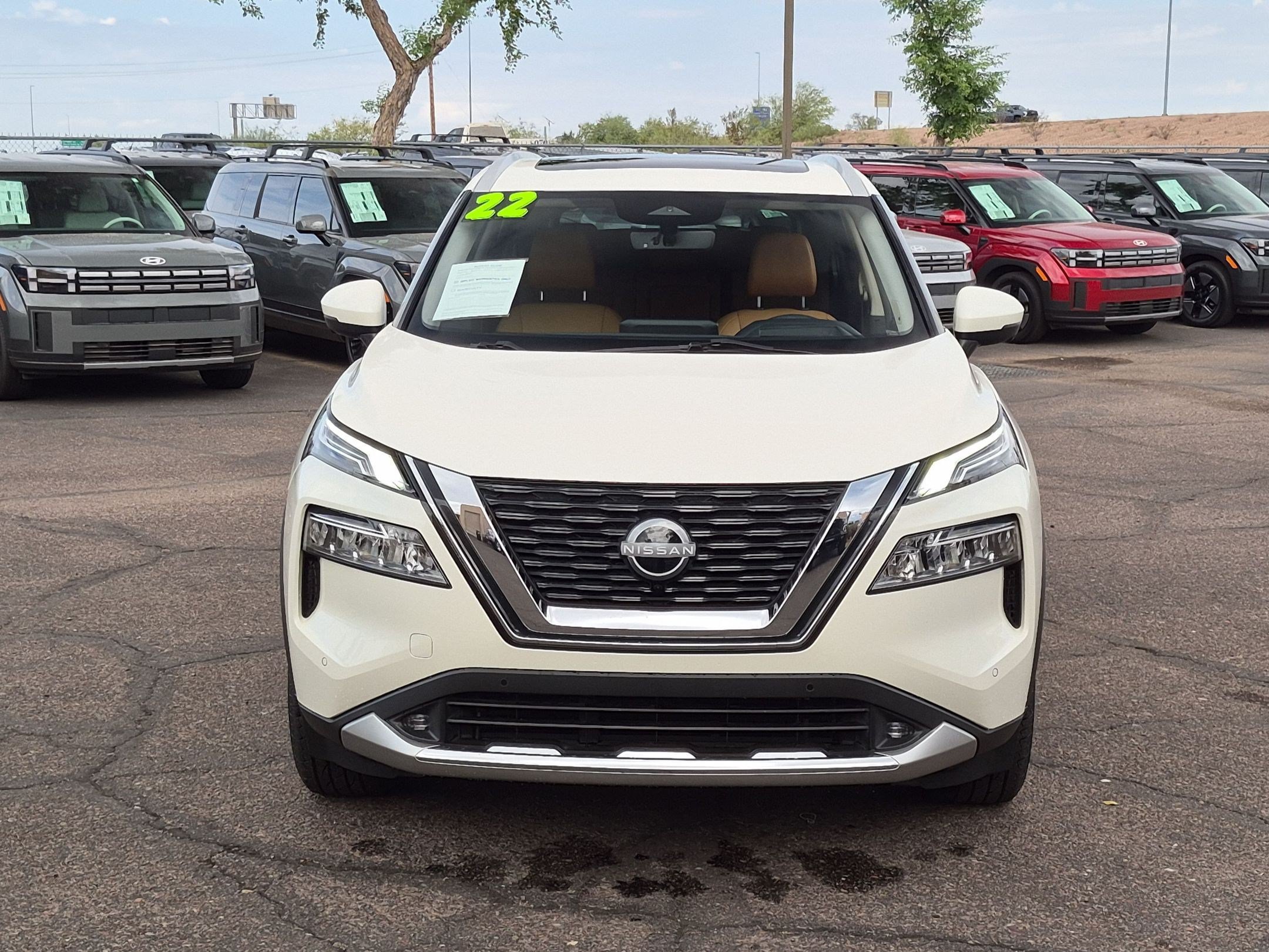 Used 2022 Nissan Rogue Platinum w/ Head-Up Display Package FWD image 2