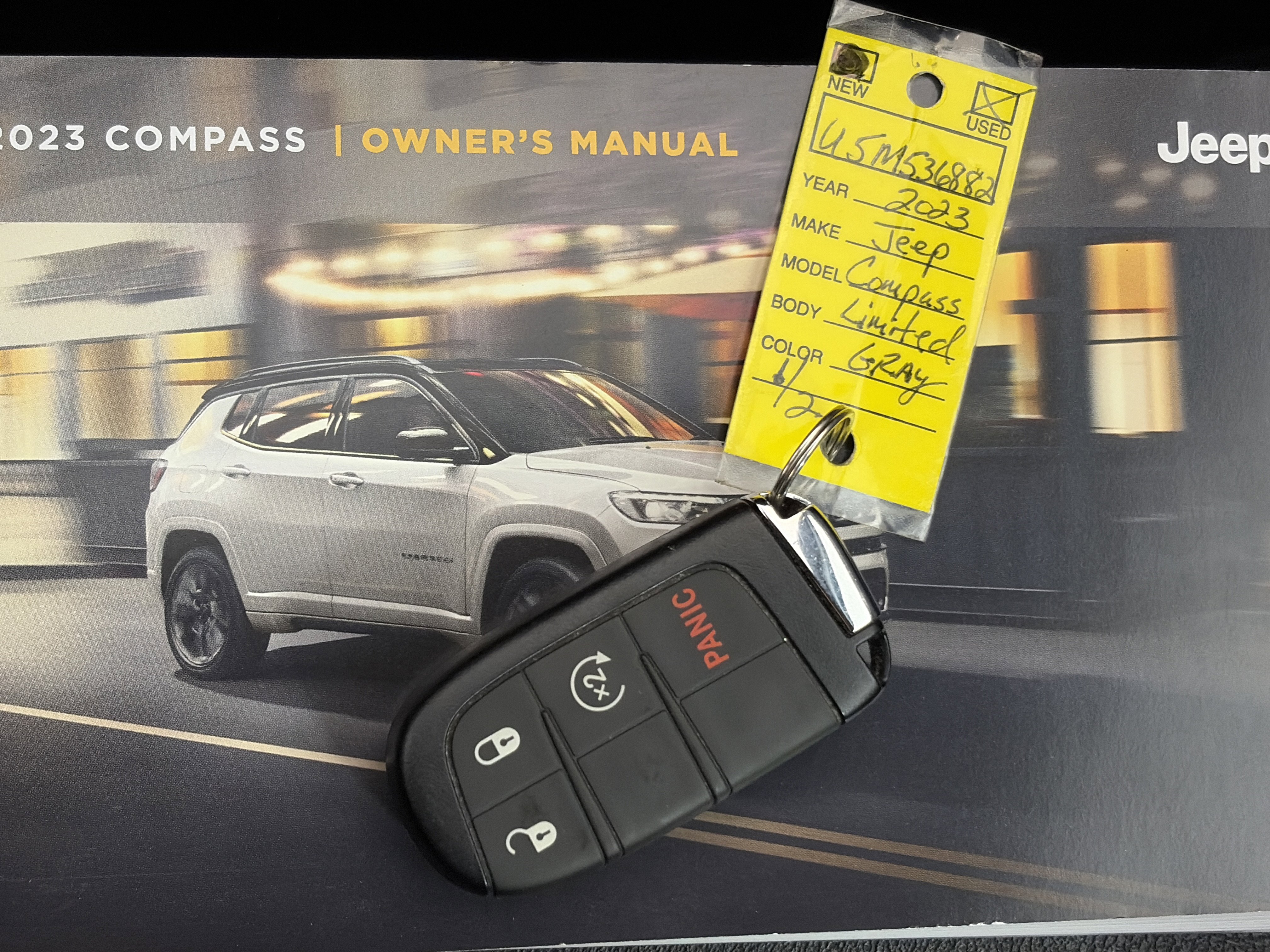 Used 2023 Jeep Compass Limited AWD/4WD image 35