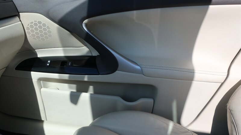 Used 2012 Lexus IS 250 RWD image 27
