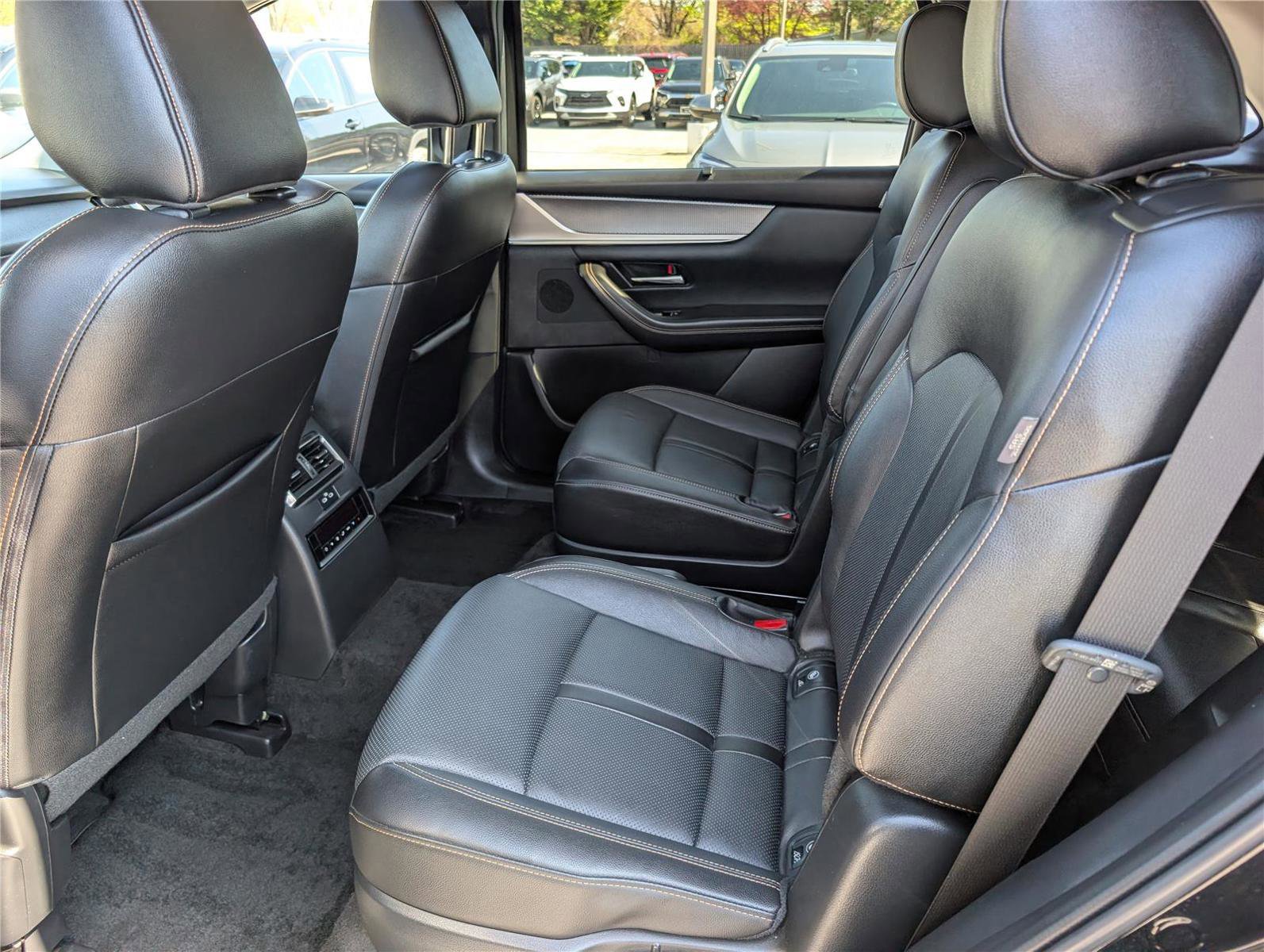 Used 2024 MAZDA CX-90 Plug-In Hybrid w/ Preferred image 18