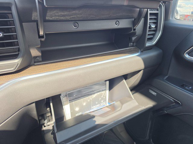 Used 2024 Chevrolet Silverado 1500 LT Trail Boss w/ LT Trail Boss Premium Package image 54