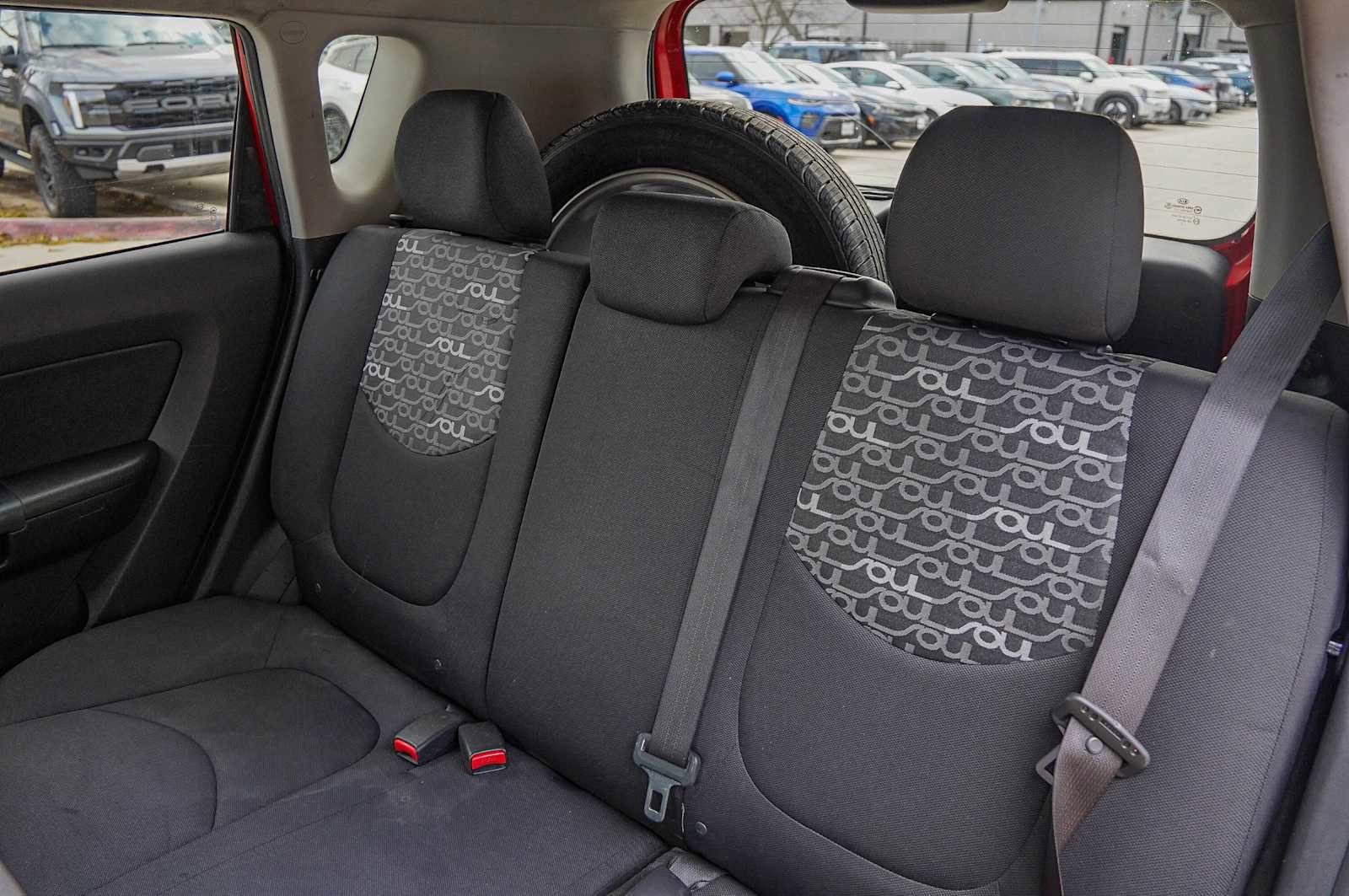 Used 2011 Kia Soul + image 28