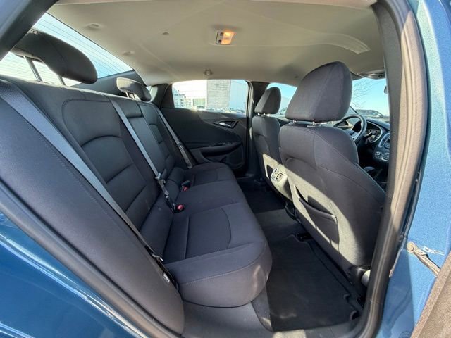 Used 2025 Chevrolet Malibu LT image 25