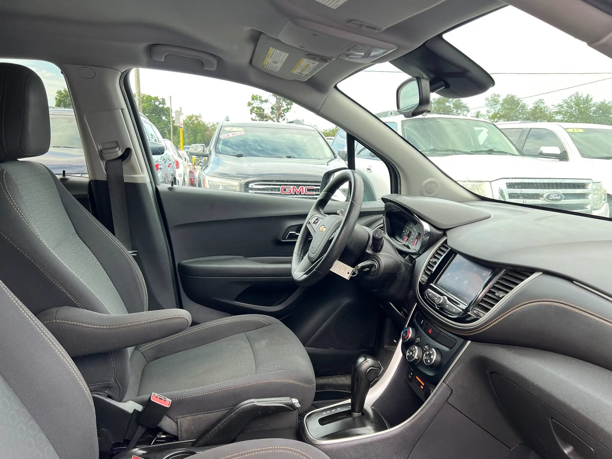 Used 2020 Chevrolet Trax LS w/ Tint and Cruise Package AWD/4WD image 18