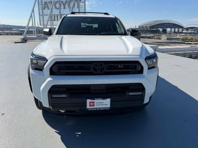 Certified 2025 Toyota 4Runner SR5 AWD/4WD image 12