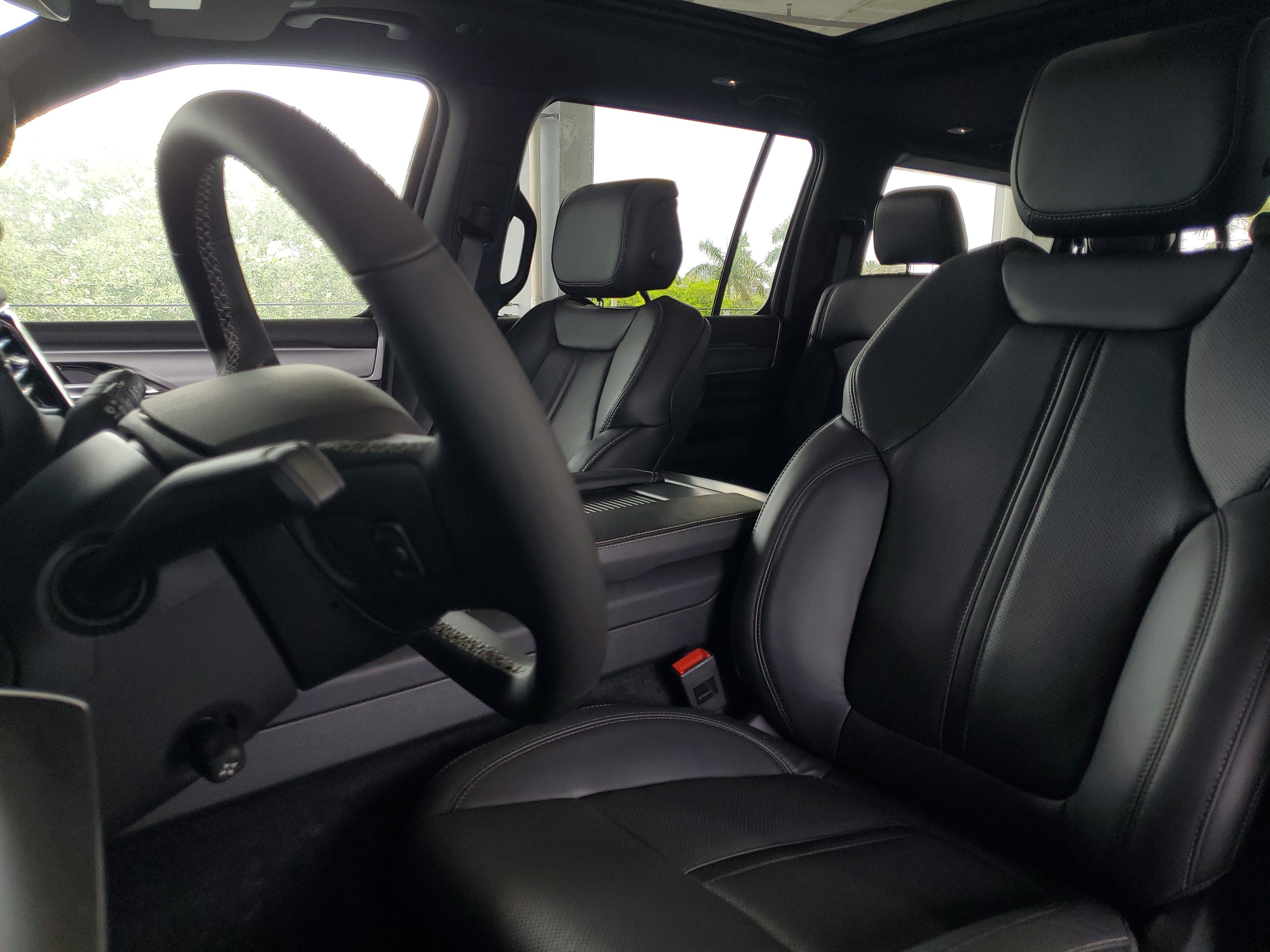 New 2025 Jeep Wagoneer Series II w/ Premium Group I AWD/4WD image 21