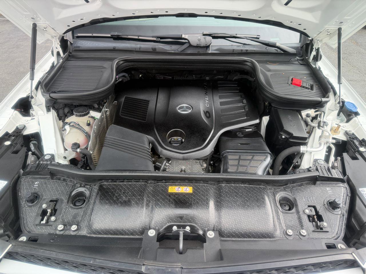 Used 2021 Mercedes-Benz GLS 450 4MATIC image 21