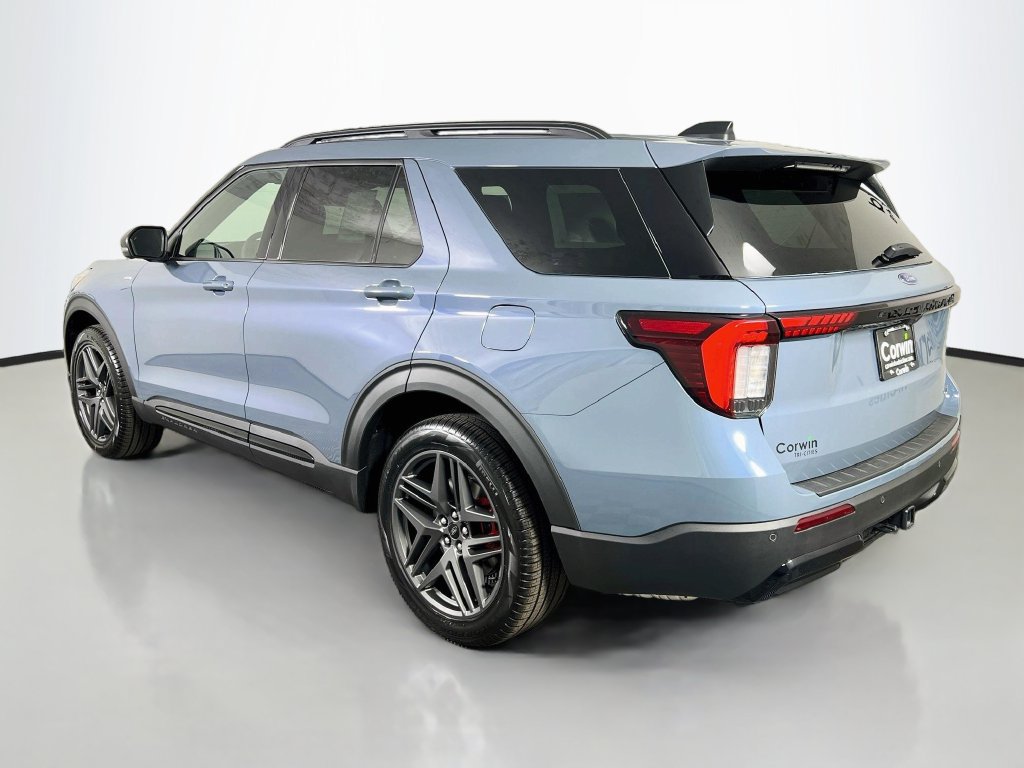 New 2026 Ford Explorer ST-Line w/ ST-Line Street Pack AWD/4WD image 11