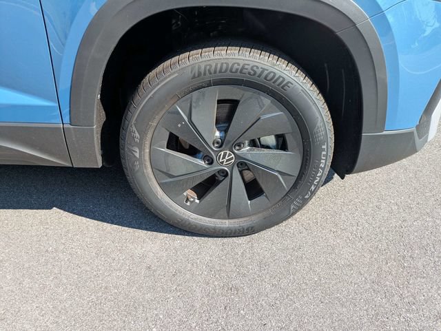 New 2026 Volkswagen Taos S FWD image 11