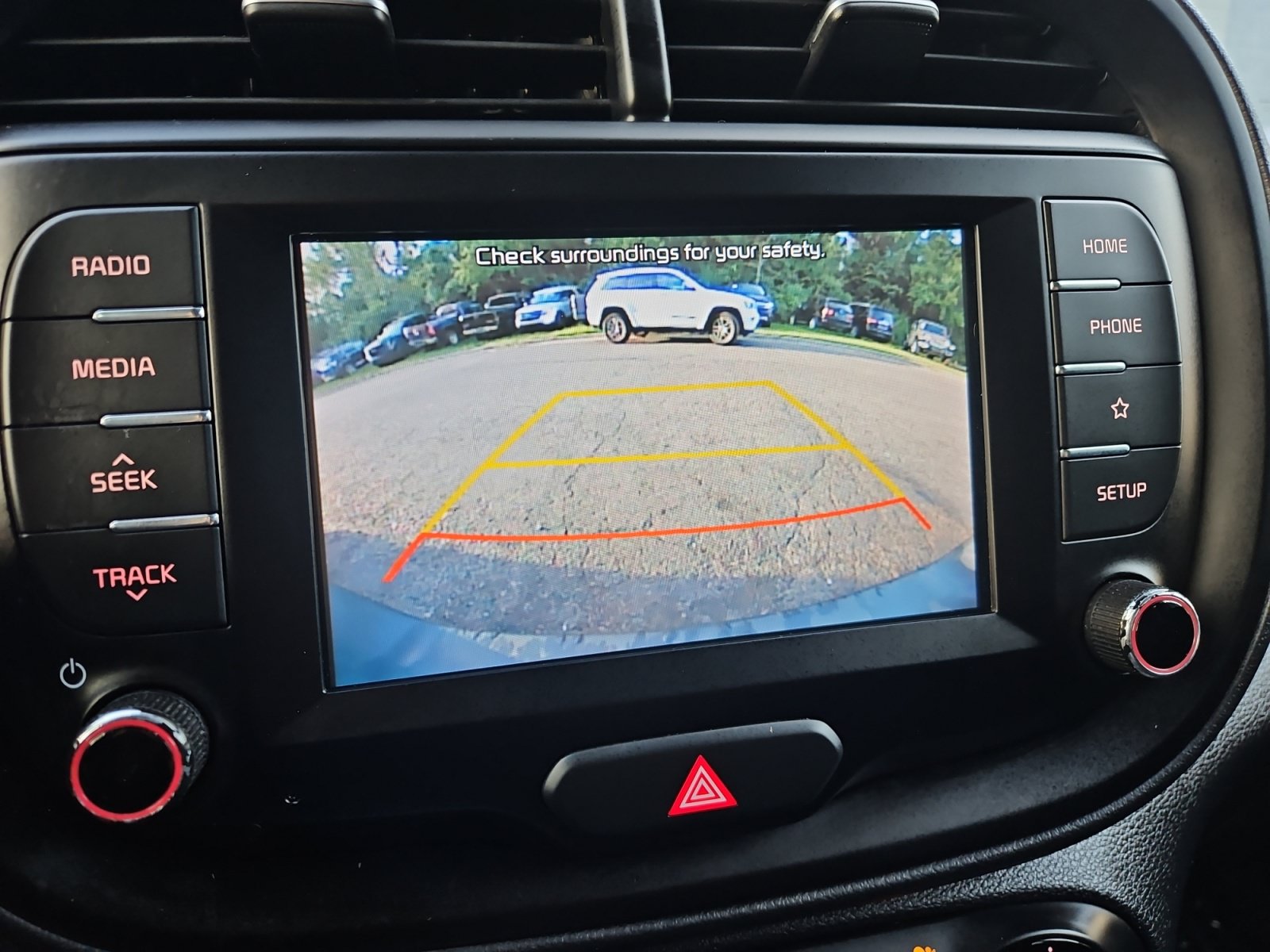 Used 2020 Kia Soul LX FWD image 8