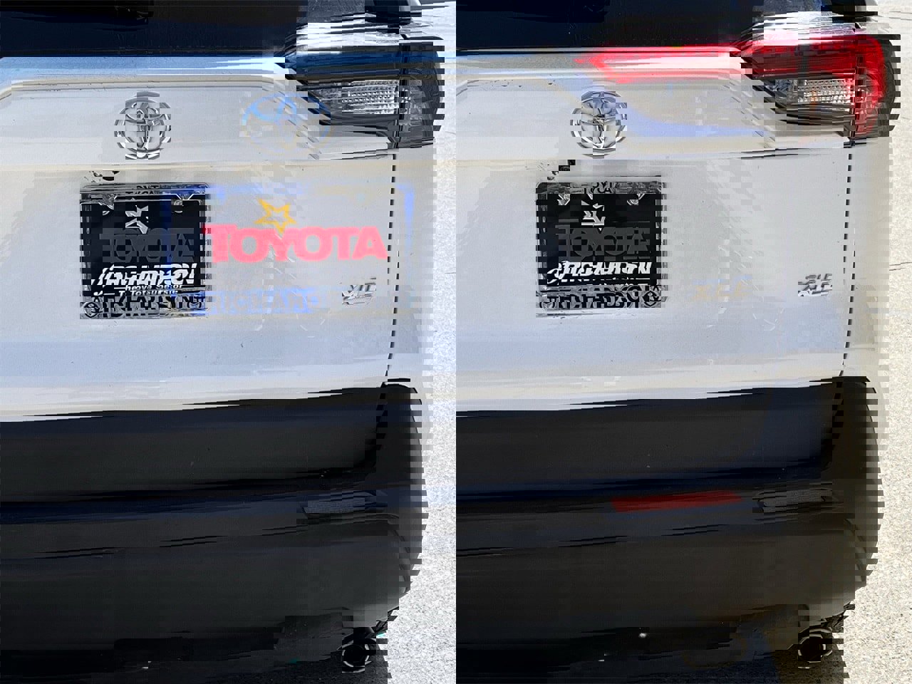 Used 2024 Toyota RAV4 XLE image 6