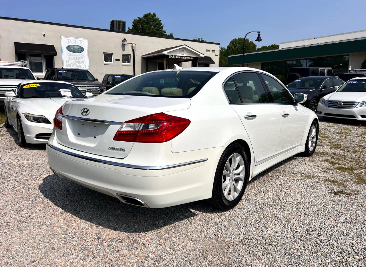 Used 2012 Hyundai Genesis 3.8 image 5