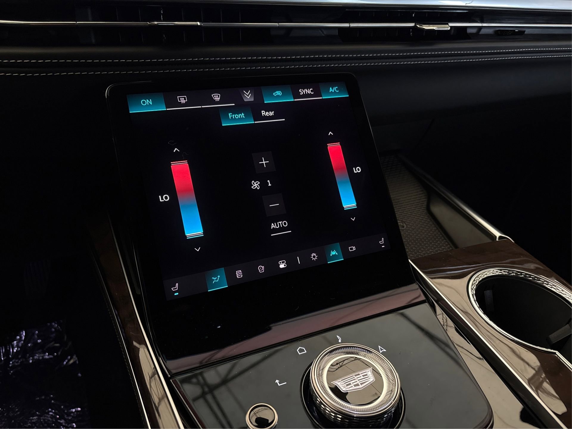 New 2026 Cadillac Escalade Platinum Sport w/ LPO, ONYX Package image 27