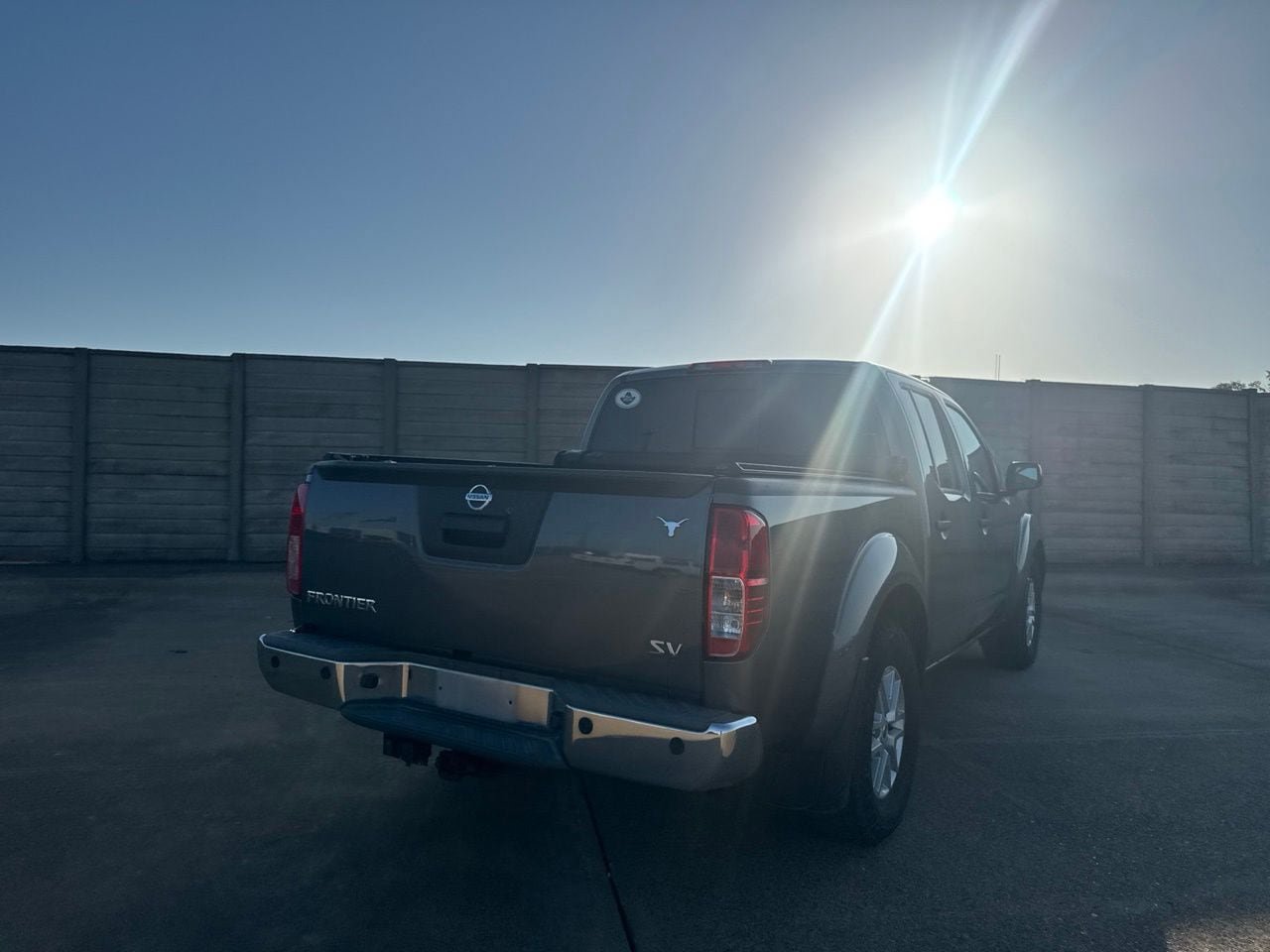 Used 2019 Nissan Frontier SV w/ Value Truck Package RWD image 16