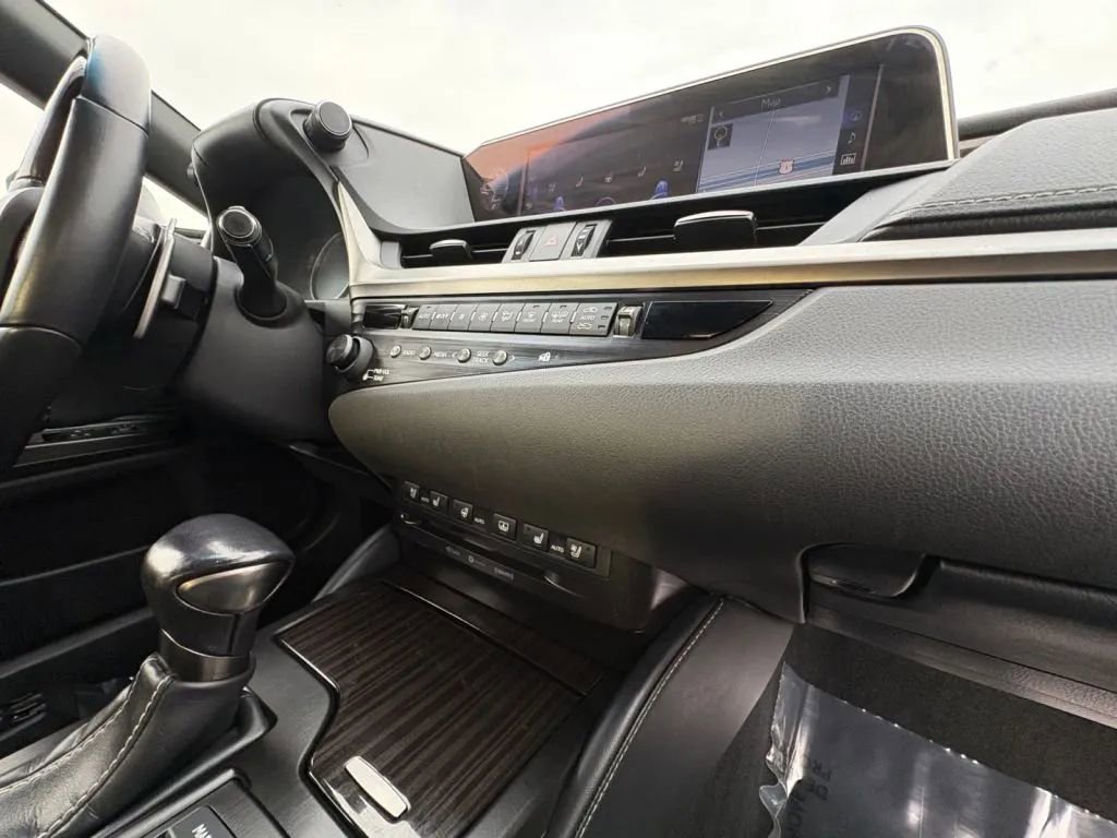 Used 2019 Lexus ES 350 w/ Accessory Package 2 FWD image 18