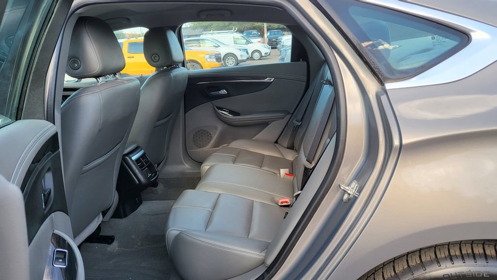 Used 2018 Chevrolet Impala LT w/ LT Leather Package FWD image 23