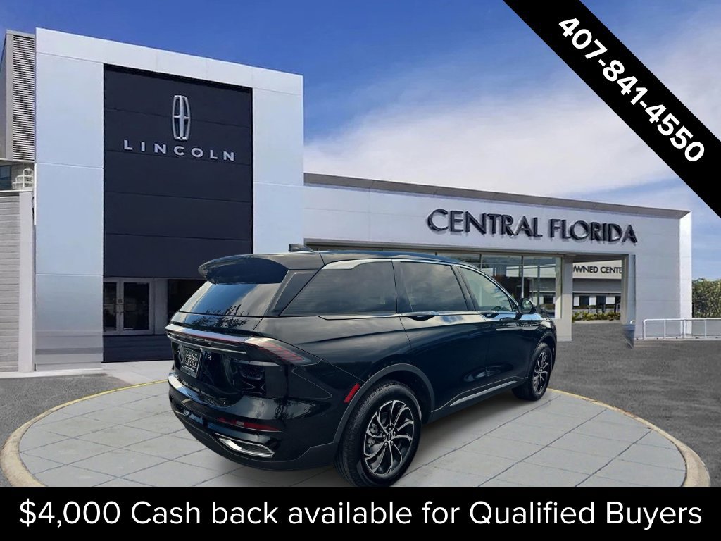 New 2026 Lincoln Nautilus Premier AWD/4WD image 2