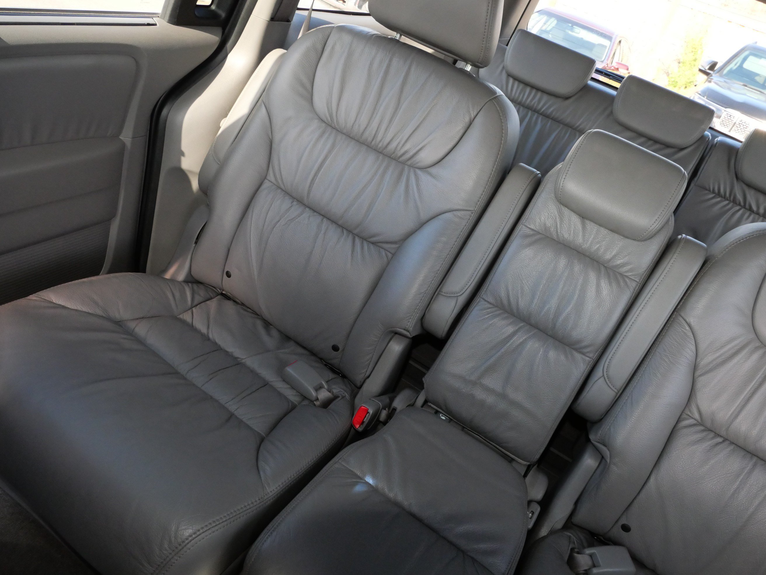 Used 2010 Honda Odyssey EX-L image 12