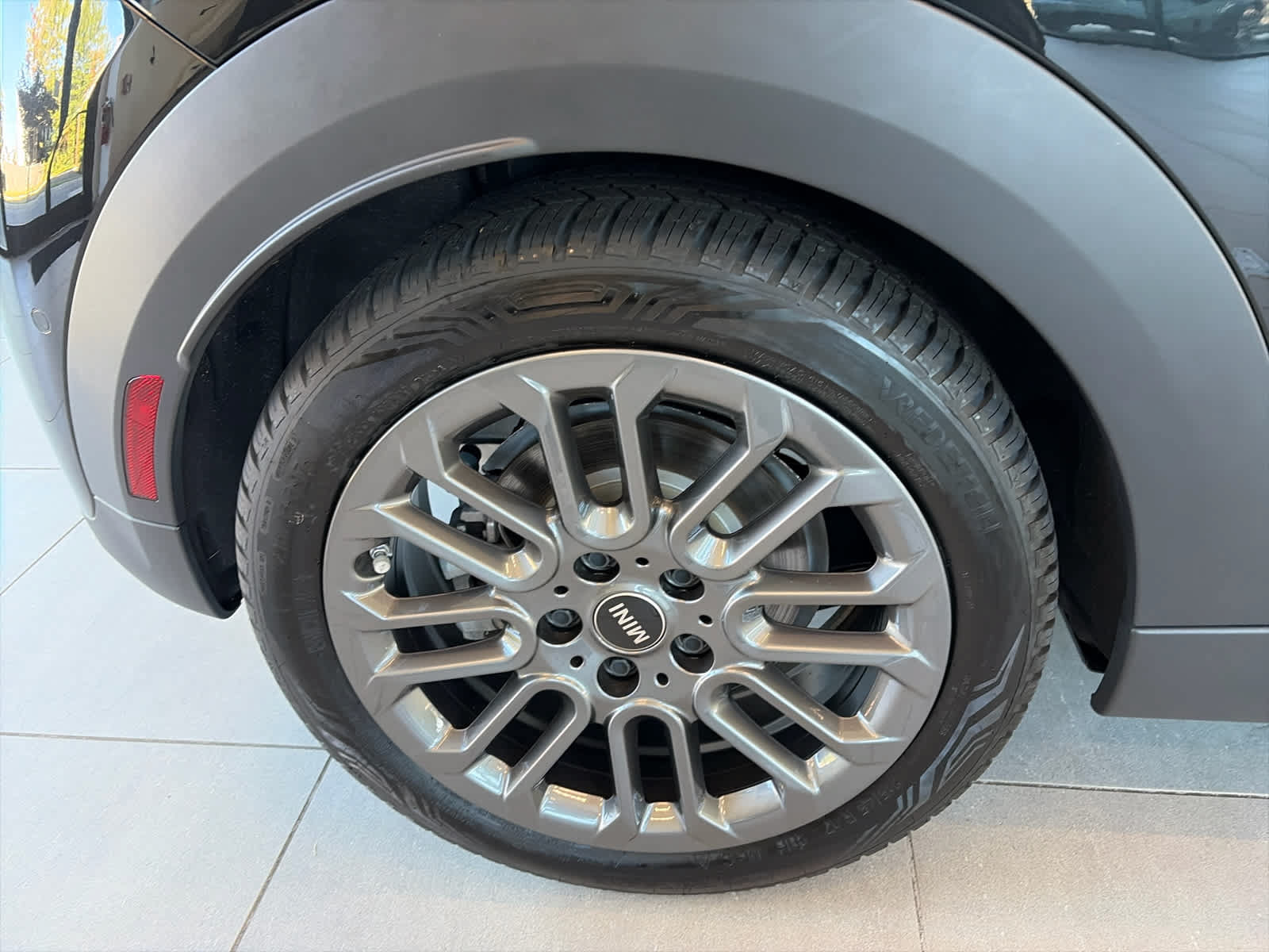 Used 2025 MINI Cooper 2-Door Hardtop FWD image 14