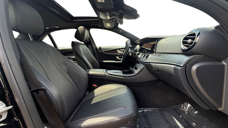 Used 2022 Mercedes-Benz E 350 Sedan w/ Driver Assistance Package image 17