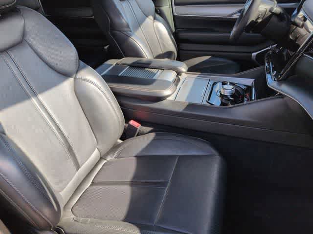 Used 2024 Jeep Wagoneer Series II AWD/4WD image 23
