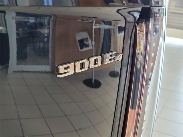 New 2026 Cadillac Vistiq Luxury w/ LPO, Floor Liner Package image 10