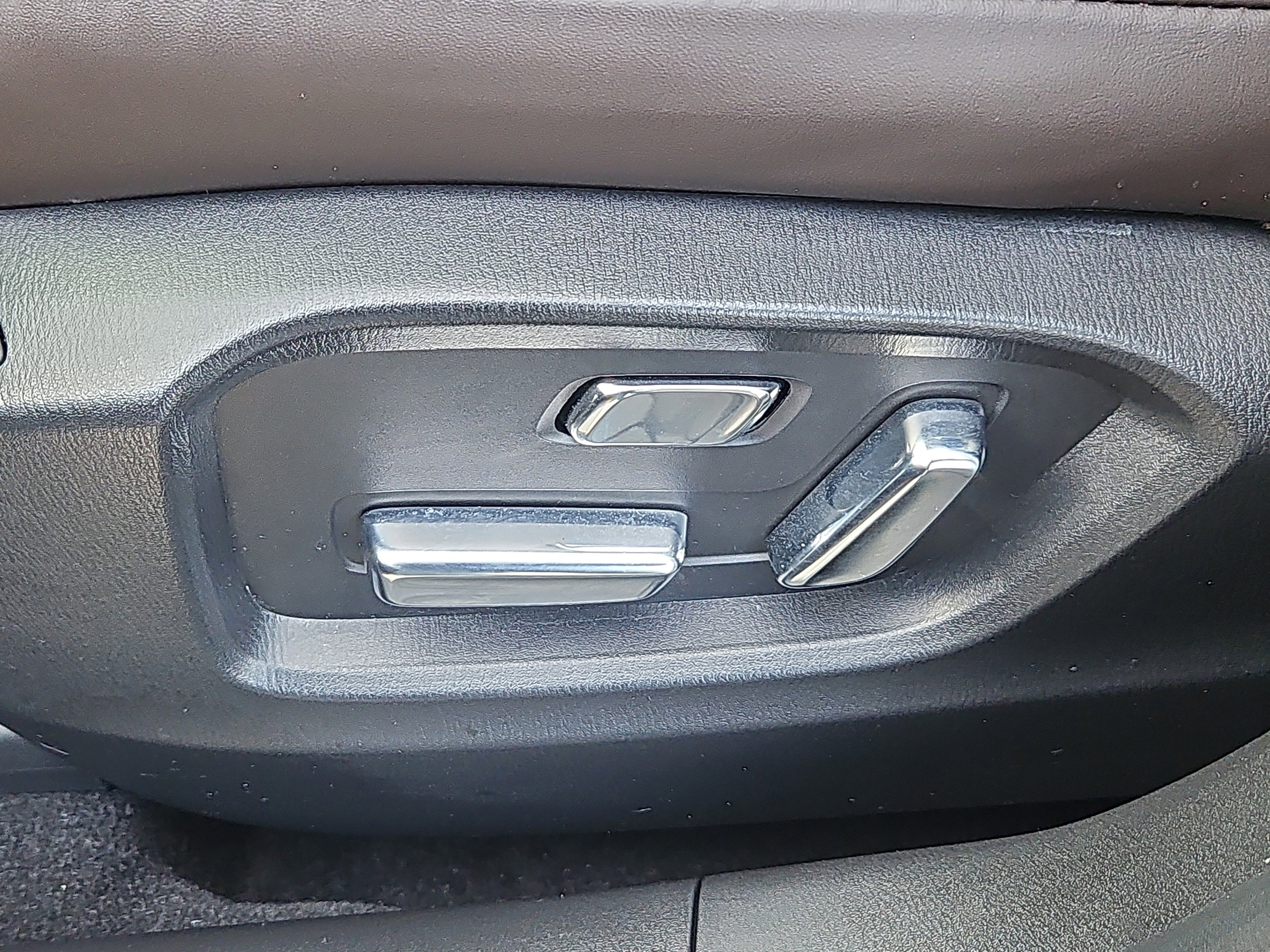 Certified 2025 MAZDA CX-5 Signature image 16