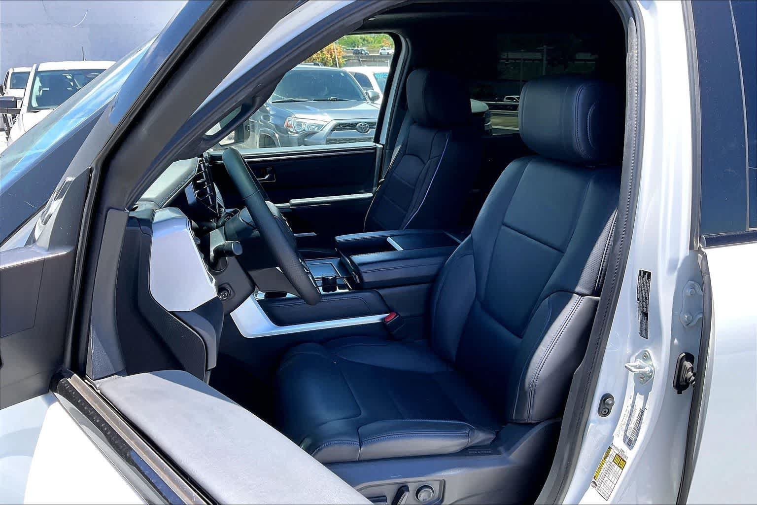 Used 2022 Toyota Tundra Platinum RWD image 11