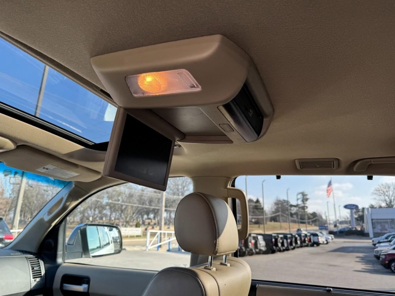 Used 2014 Toyota Sequoia Platinum image 10